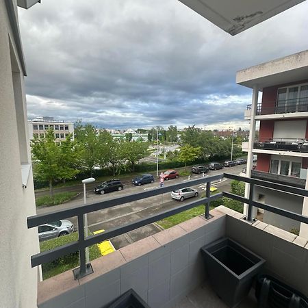 Tres Beau Trois Pieces Avec Vue Degagee Lägenhet Strasbourg Exteriör bild