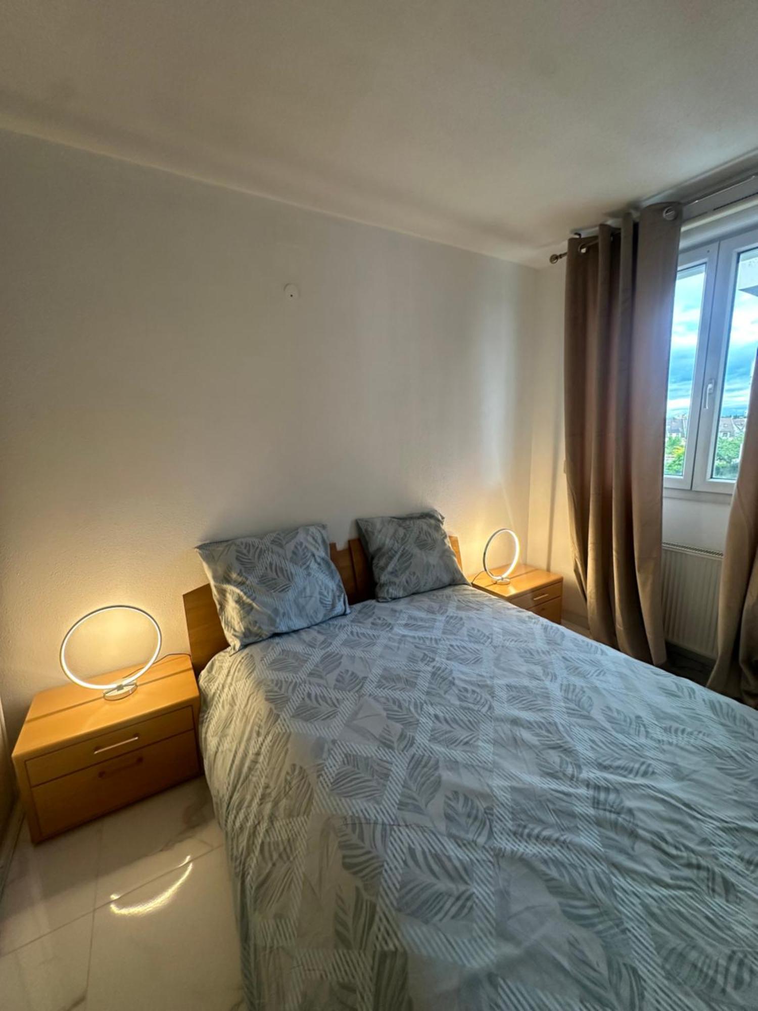 Tres Beau Trois Pieces Avec Vue Degagee Lägenhet Strasbourg Exteriör bild